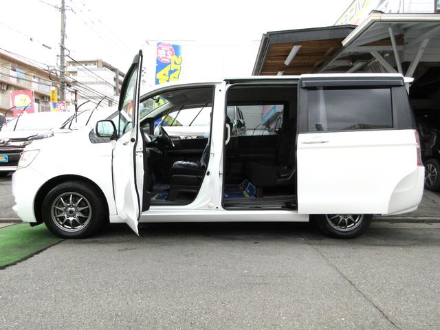 Honda STEPWAGON 2013