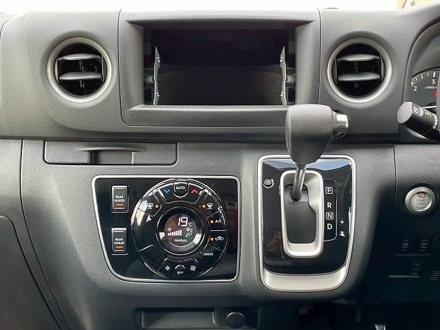 Nissan CARAVAN 2025