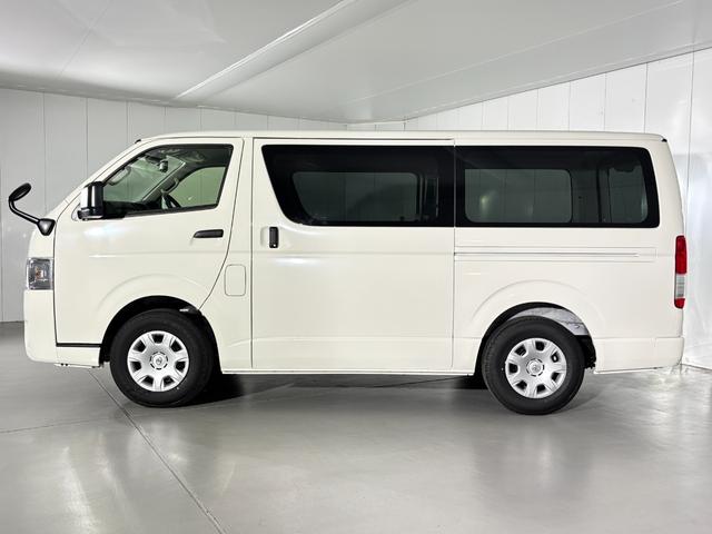Toyota HIACE VAN 2025