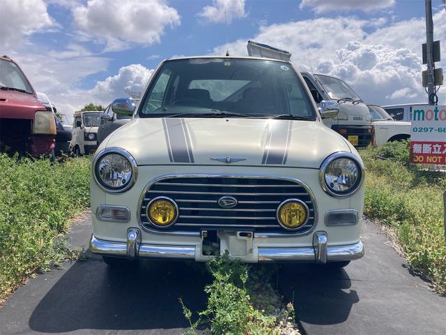Daihatsu MIRA GINO 2001