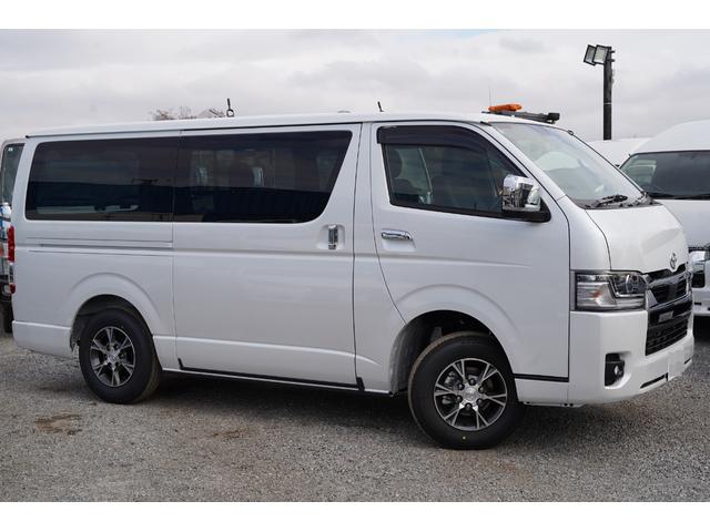 Toyota HIACE VAN 2026