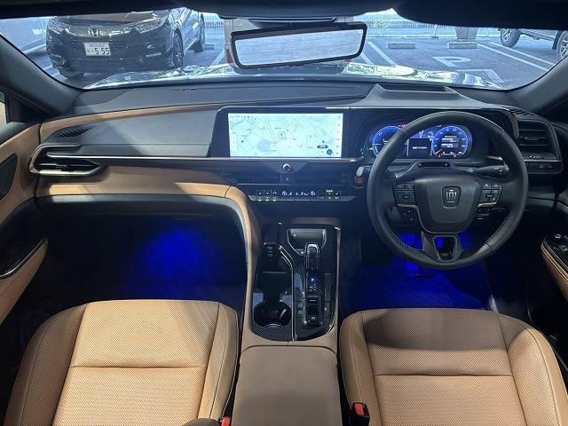 Toyota CROWN SPORT 2024