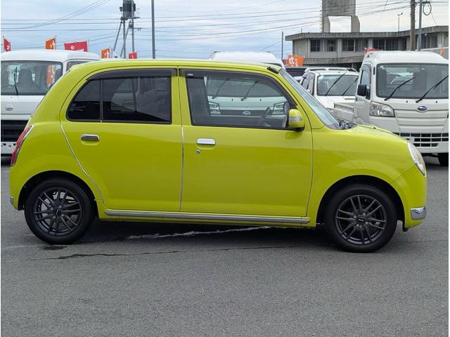 Daihatsu MIRA GINO 2005