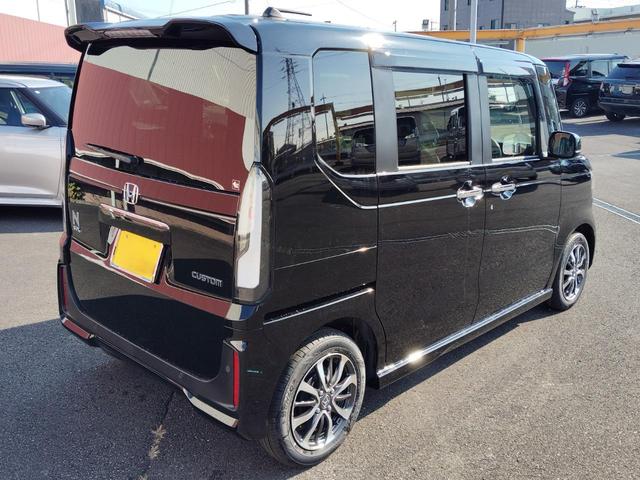Honda N-BOX CUSTOM 2025