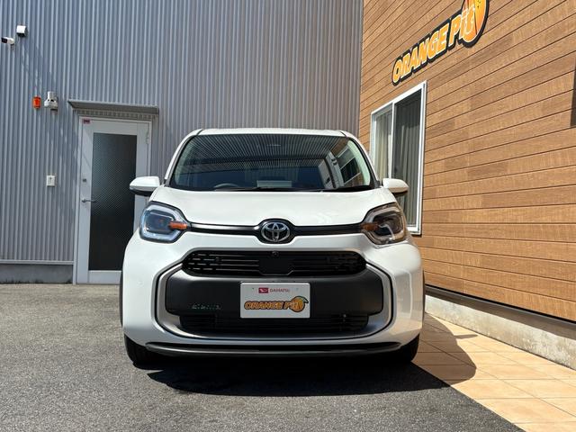 Toyota SIENTA 2025