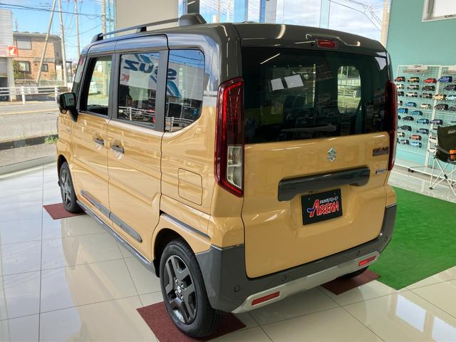 Suzuki SPACIA GEAR 2024