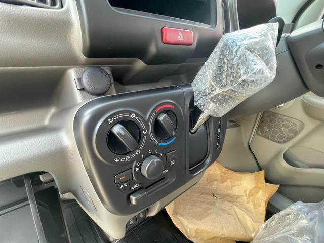 Nissan CLIPPER VAN 2025