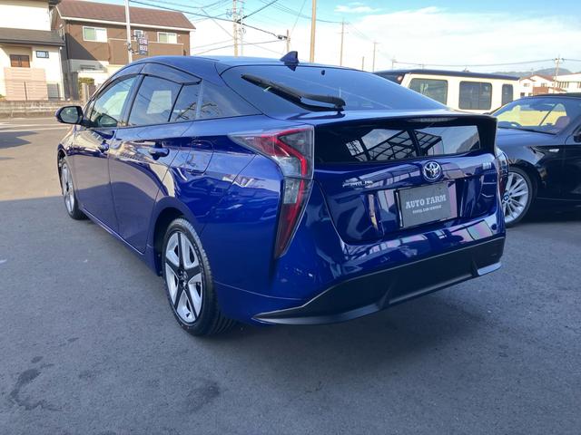 Toyota PRIUS 2016