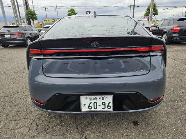 Toyota PRIUS 2024