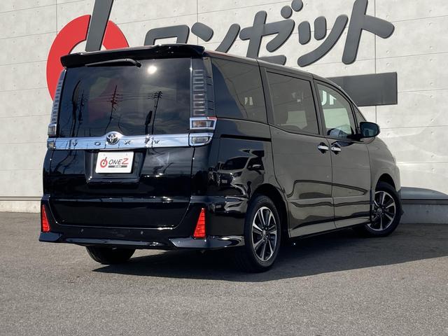 Toyota VOXY 2020