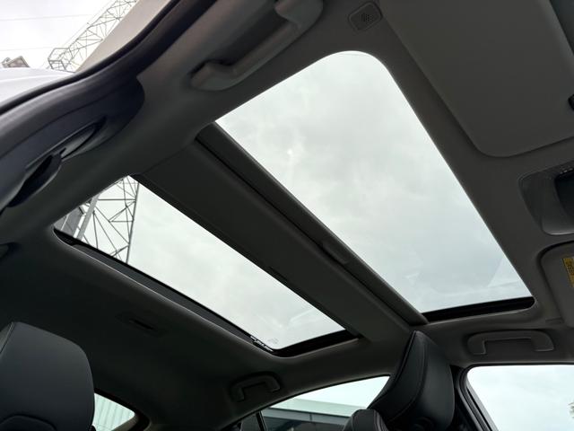Toyota PRIUS 2025