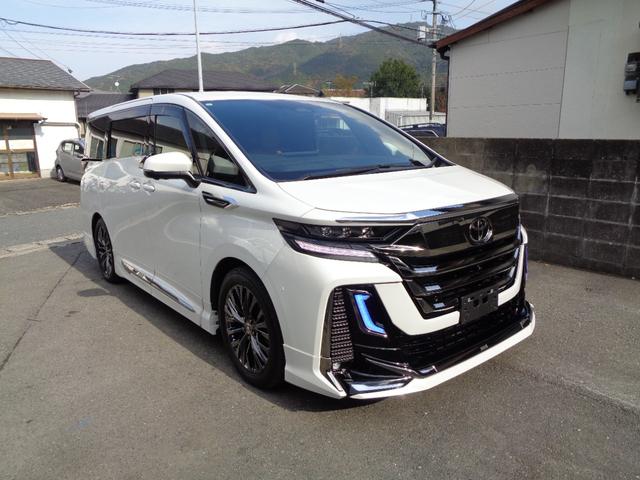 Toyota VELLFIRE HYBRID 2024