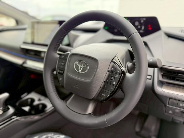 Toyota PRIUS 2026