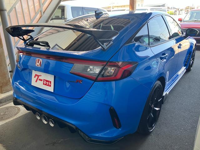 Honda CIVIC 2025