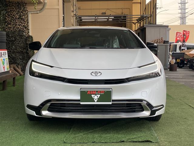 Toyota PRIUS 2024