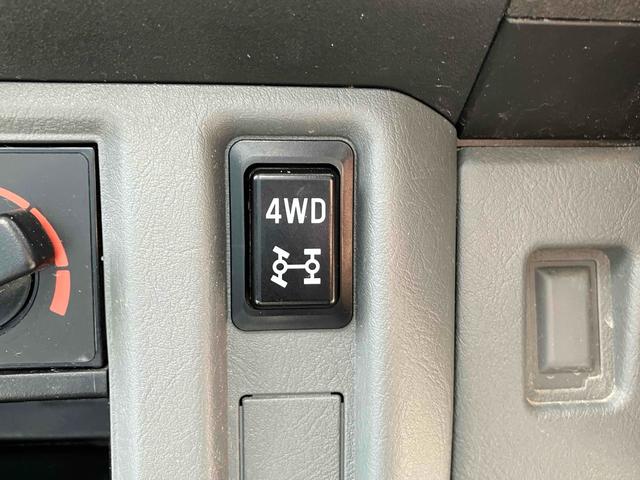 Mitsubishi MINICAB TRUCK 2011