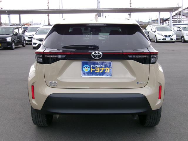 Toyota YARIS CROSS 2025