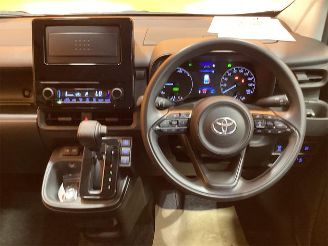 Toyota SIENTA 2025