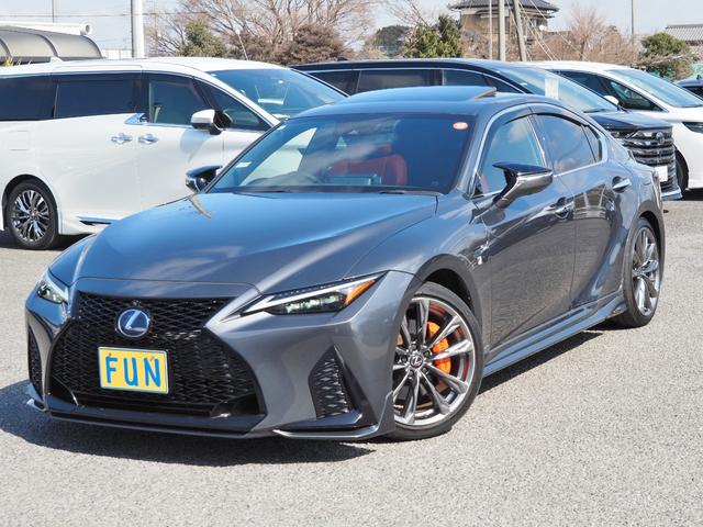Lexus IS 2021