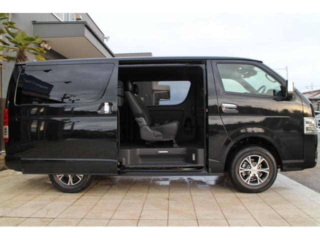 Toyota HIACE VAN 2025