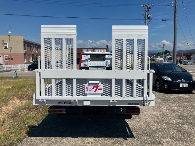 Mazda TITAN TRUCK 2001