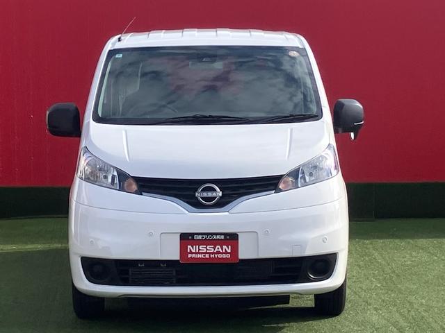 Nissan NV200 VANETTE VAN 2025
