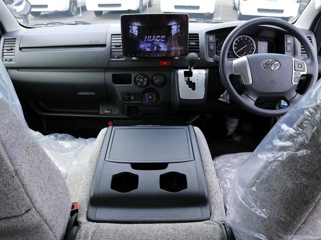 Toyota HIACE VAN 2025
