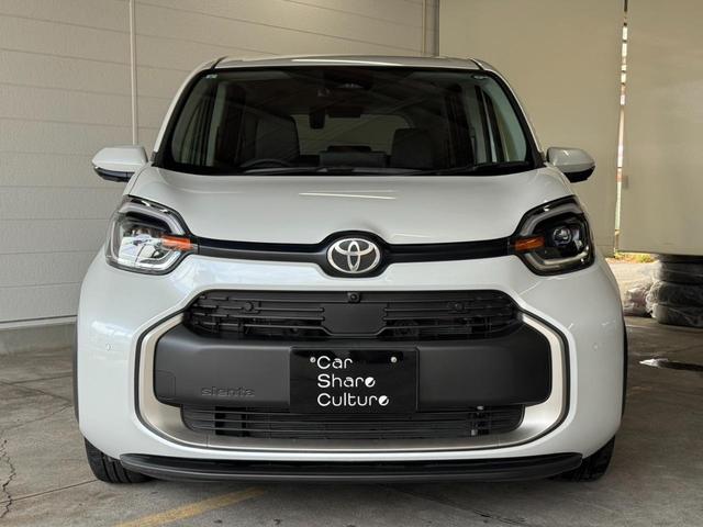 Toyota SIENTA 2024