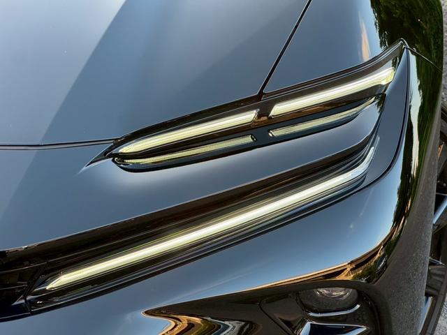 Toyota CROWN SPORT 2024