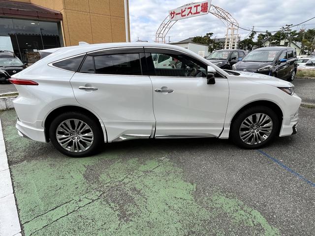 Toyota HARRIER HYBRID 2023