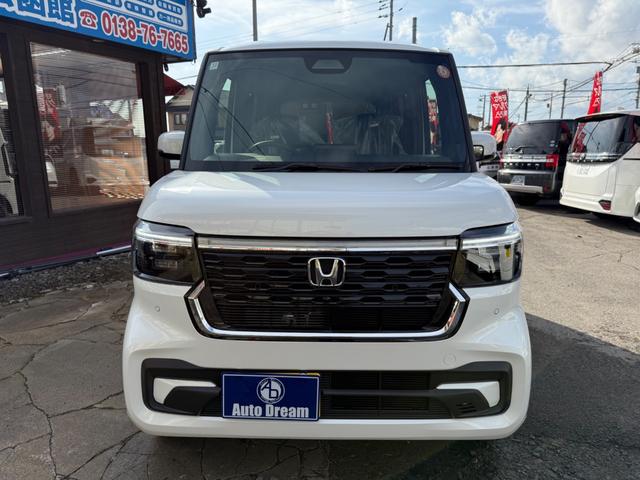 Honda N-BOX CUSTOM 2025