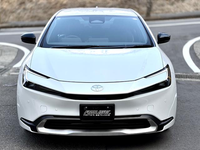 Toyota PRIUS 2025