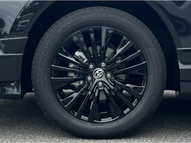 Toyota HARRIER HYBRID 2025