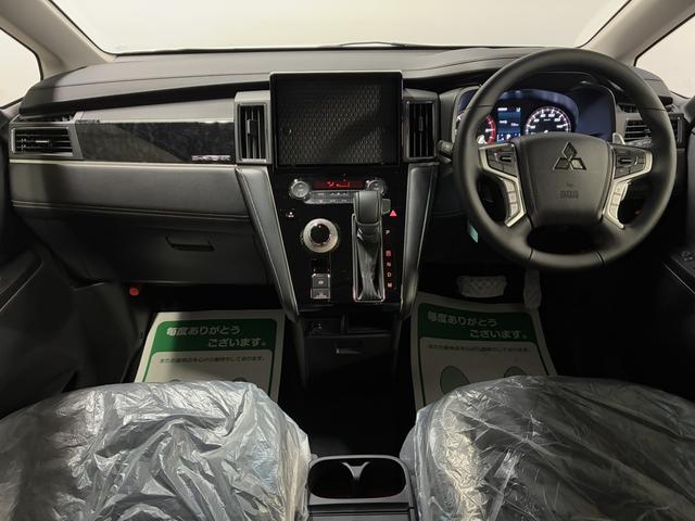 Mitsubishi DELICA D:5 2026