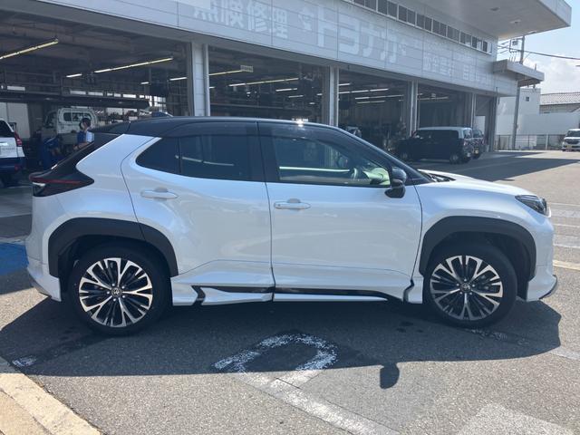 Toyota YARIS CROSS 2023