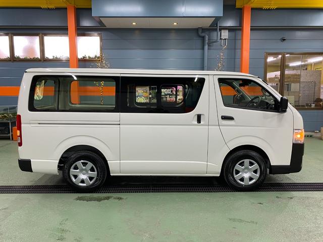 Toyota HIACE VAN 2026