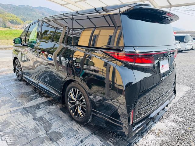 Toyota VELLFIRE HYBRID 2025