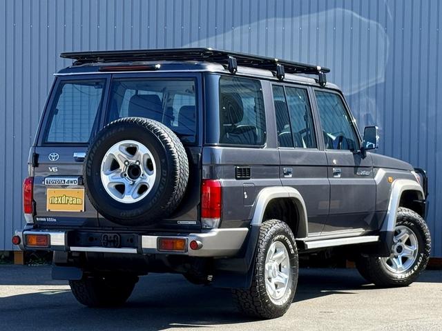 Toyota LAND CRUISER 2015