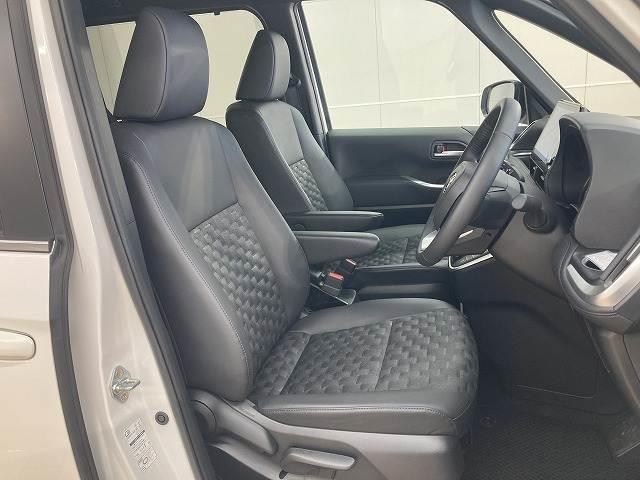 Toyota VOXY 2025