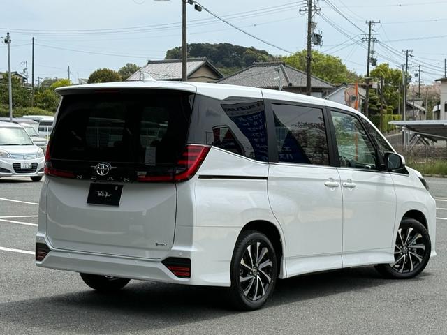 Toyota NOAH 2026