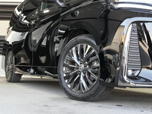 Toyota VELLFIRE HYBRID 2024