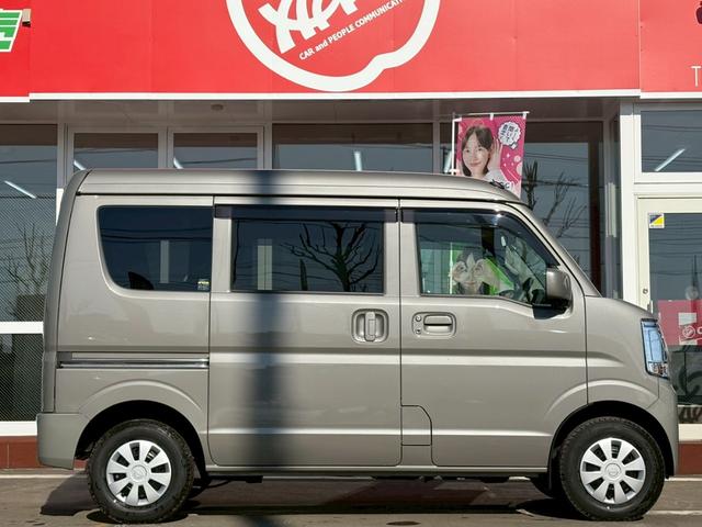 Nissan CLIPPER VAN 2025