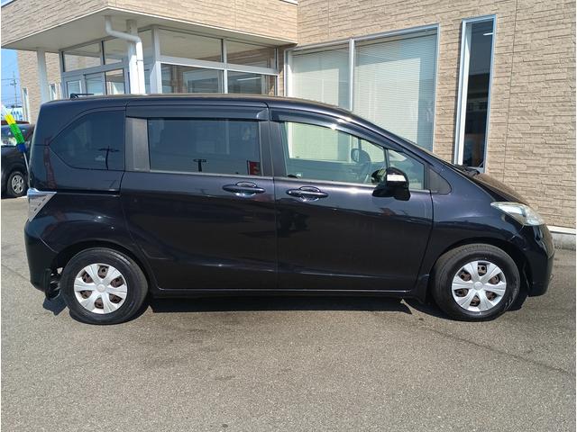 Honda FREED 2012