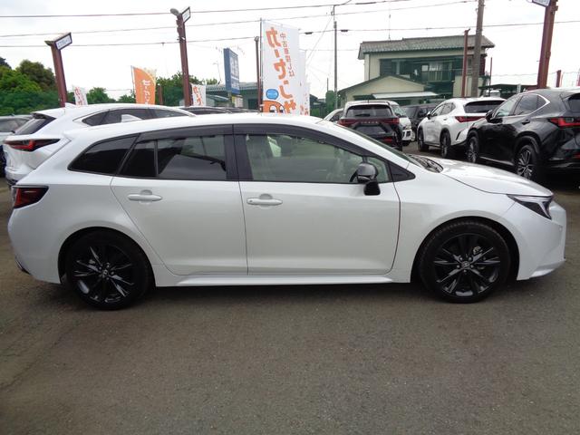 Toyota COROLLA TOURING 2024