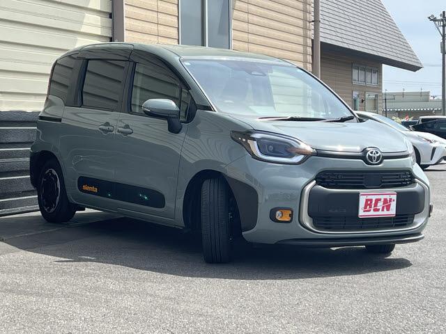 Toyota SIENTA 2023
