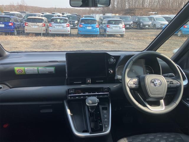 Toyota VOXY 2025