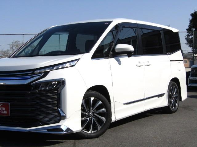 Toyota VOXY 2023