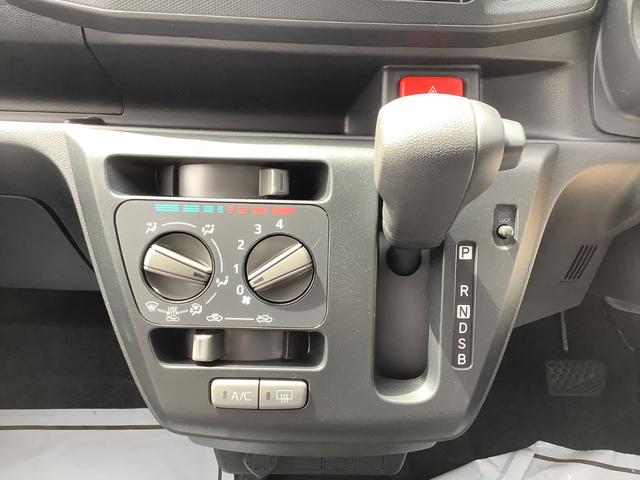 Daihatsu MIRA E:S 2024