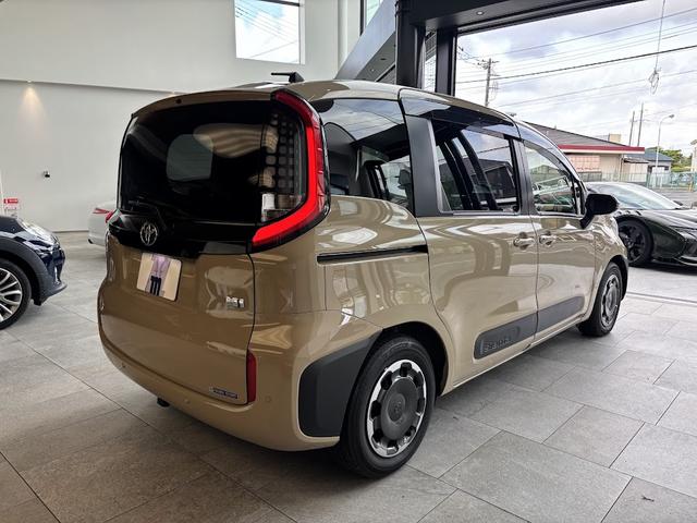 Toyota SIENTA 2024