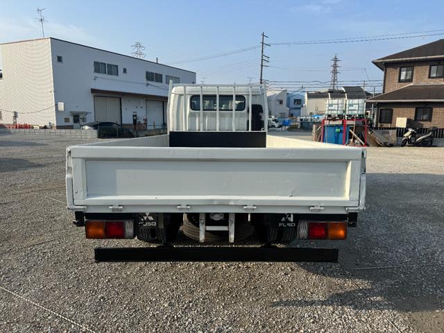 Mitsubishi Fuso CANTER 2012